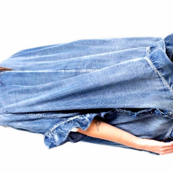 EUC Easel Denim Cardigan Size Small Fits All - Picture 4 of 10